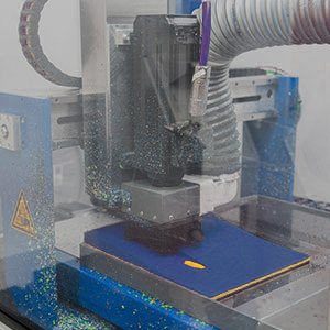 Über uns - CNC Fräse Das Orthopädiehandwerk hat bei uns seit über 100 Jahren Tradition-